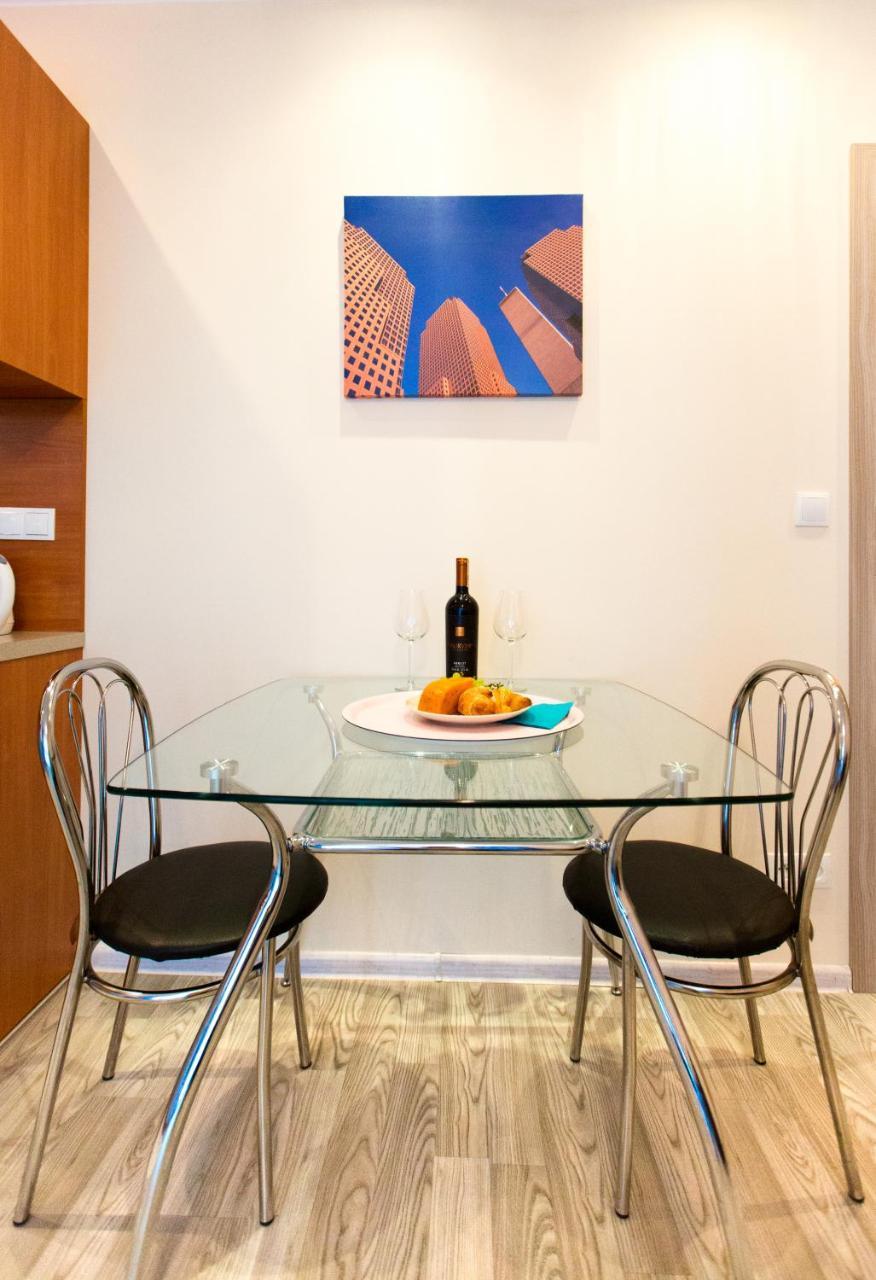 Pcd Aparthotel Wola Βαρσοβία Εξωτερικό φωτογραφία
